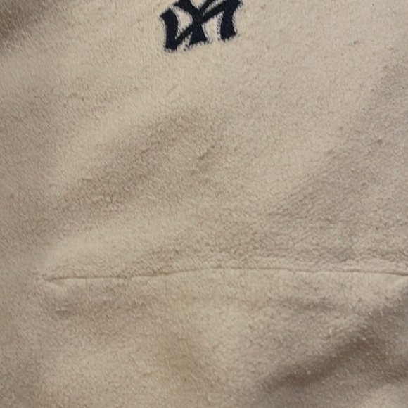 Madhappy New York Yankees hoodie. - Picture 8 of 8